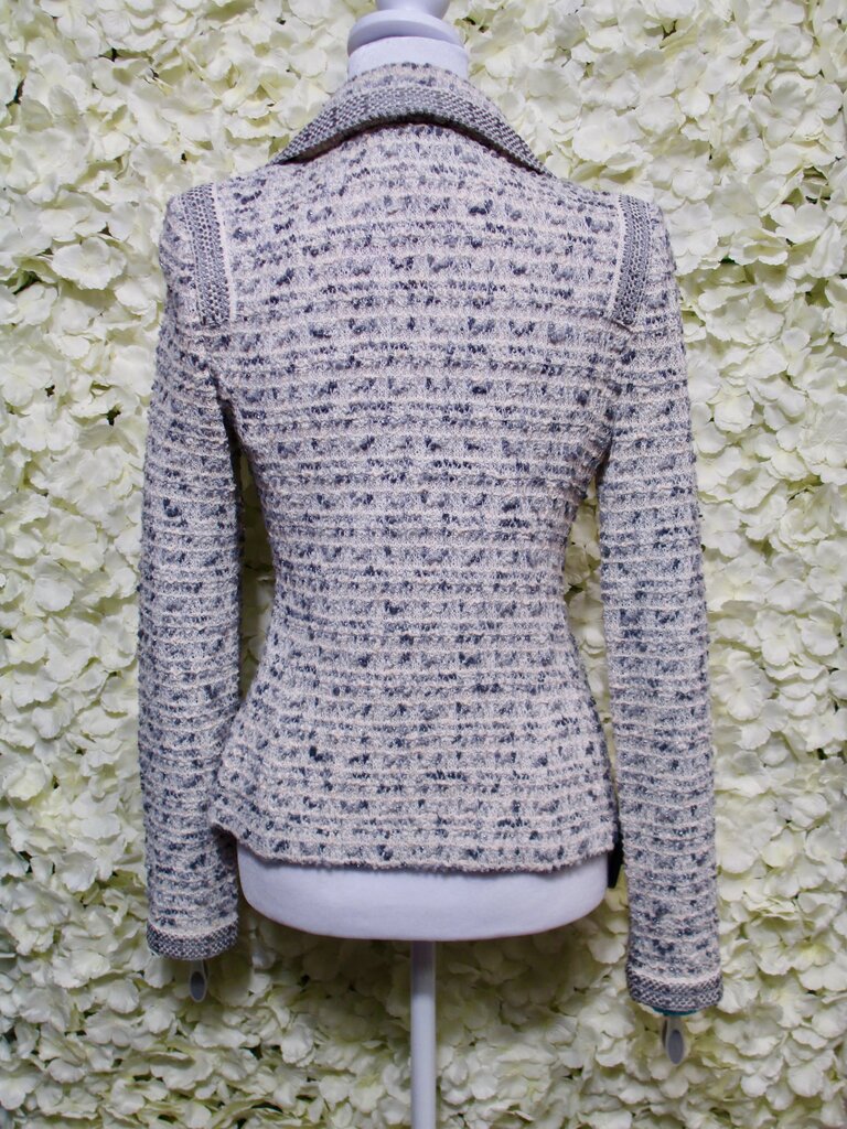 2 white tweed blazer