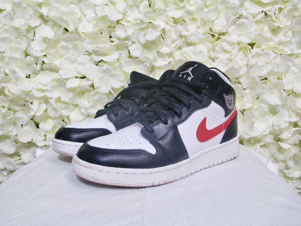 5 black multi color swoop sneakers