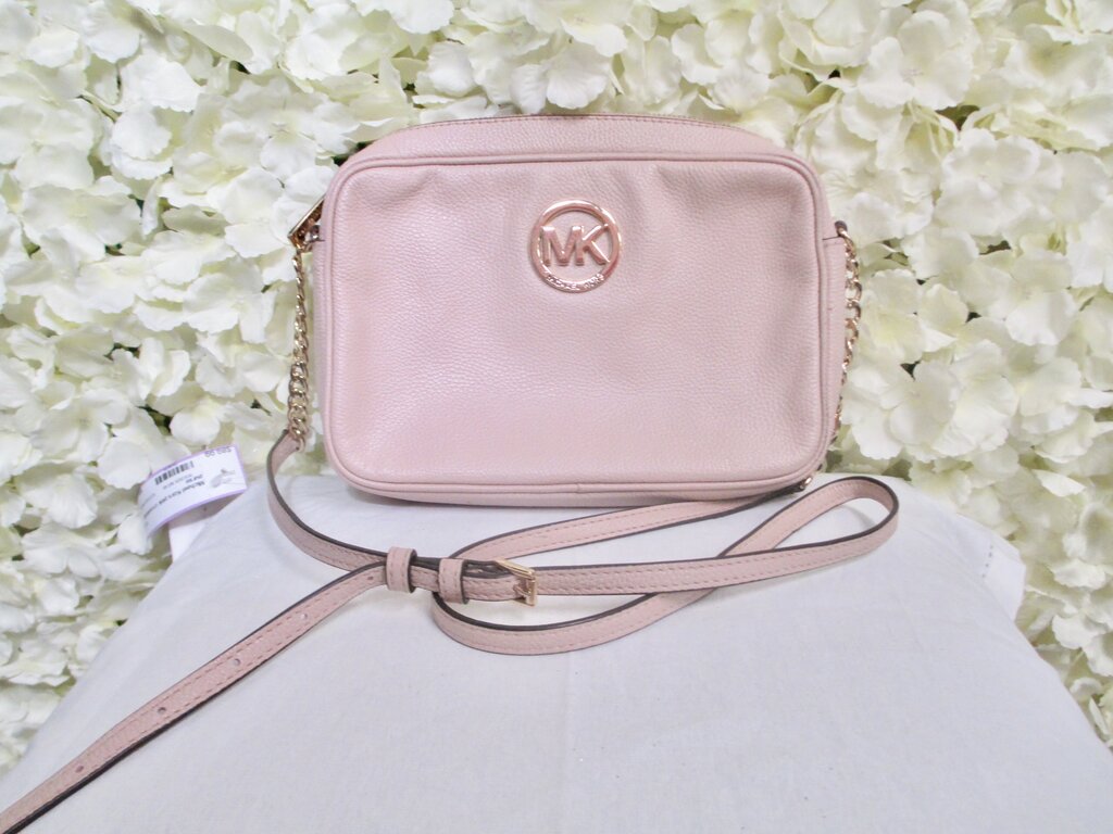 pink crossbody purse