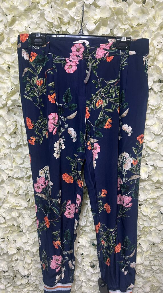 navy floral pant