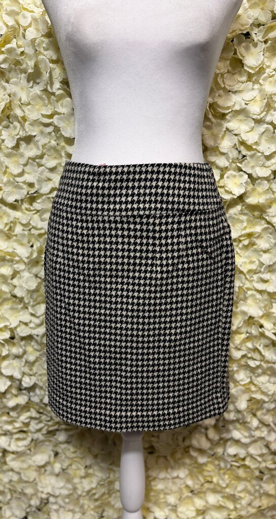 Banana Republic Black & White Checkered Skirt