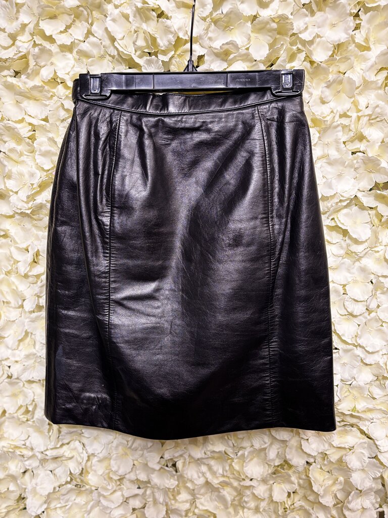 black leather skirt