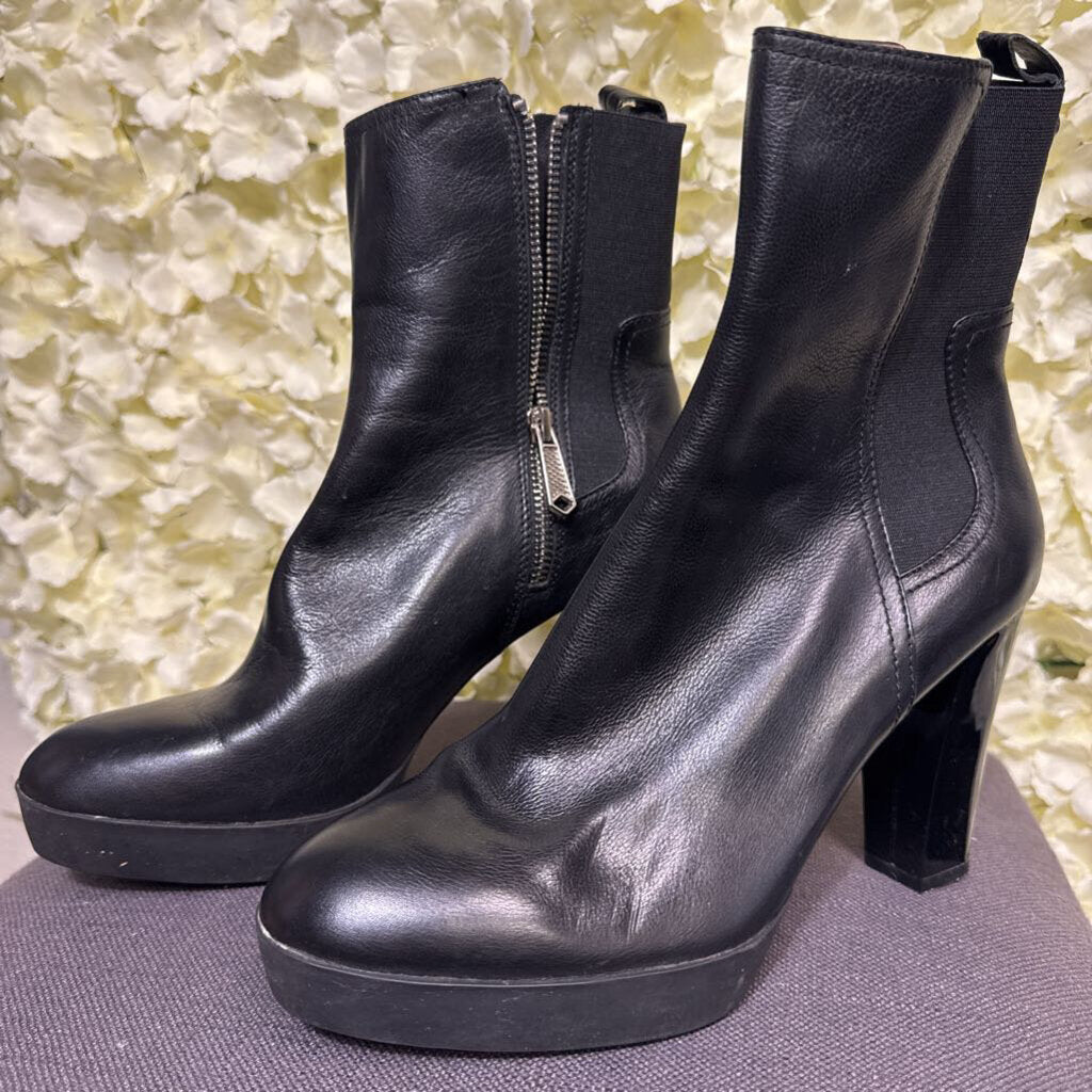 black ankle heel boot