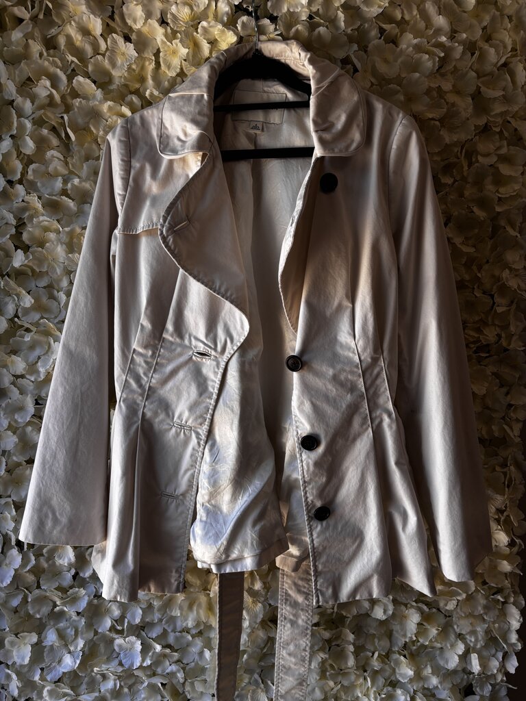 cream rainjacket