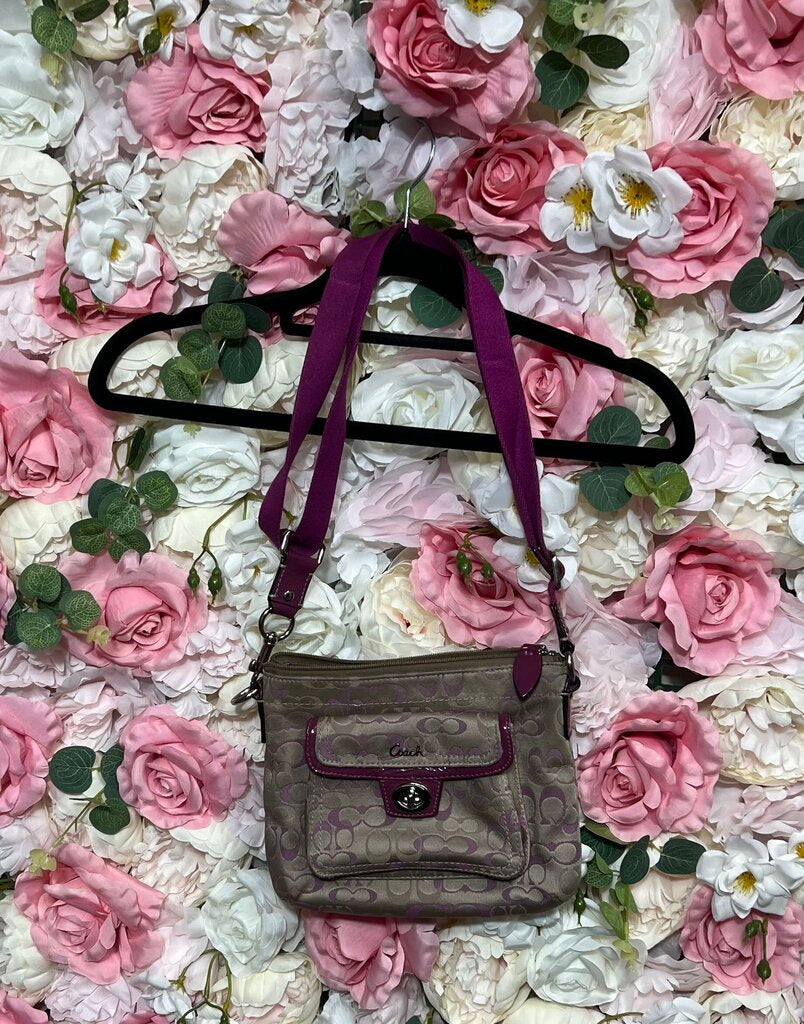 vtg monogram magenta small crossbody