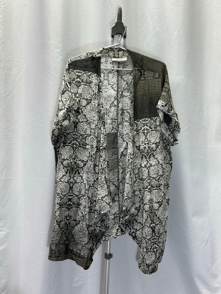 Br Yn Walker Gray Pattern Poncho L