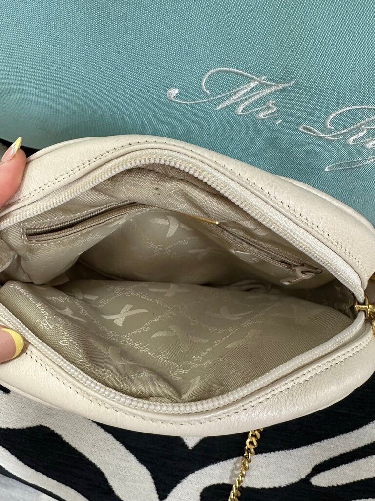 Vintage Paloma Picasso Off-White Gold Chain Leather Purse