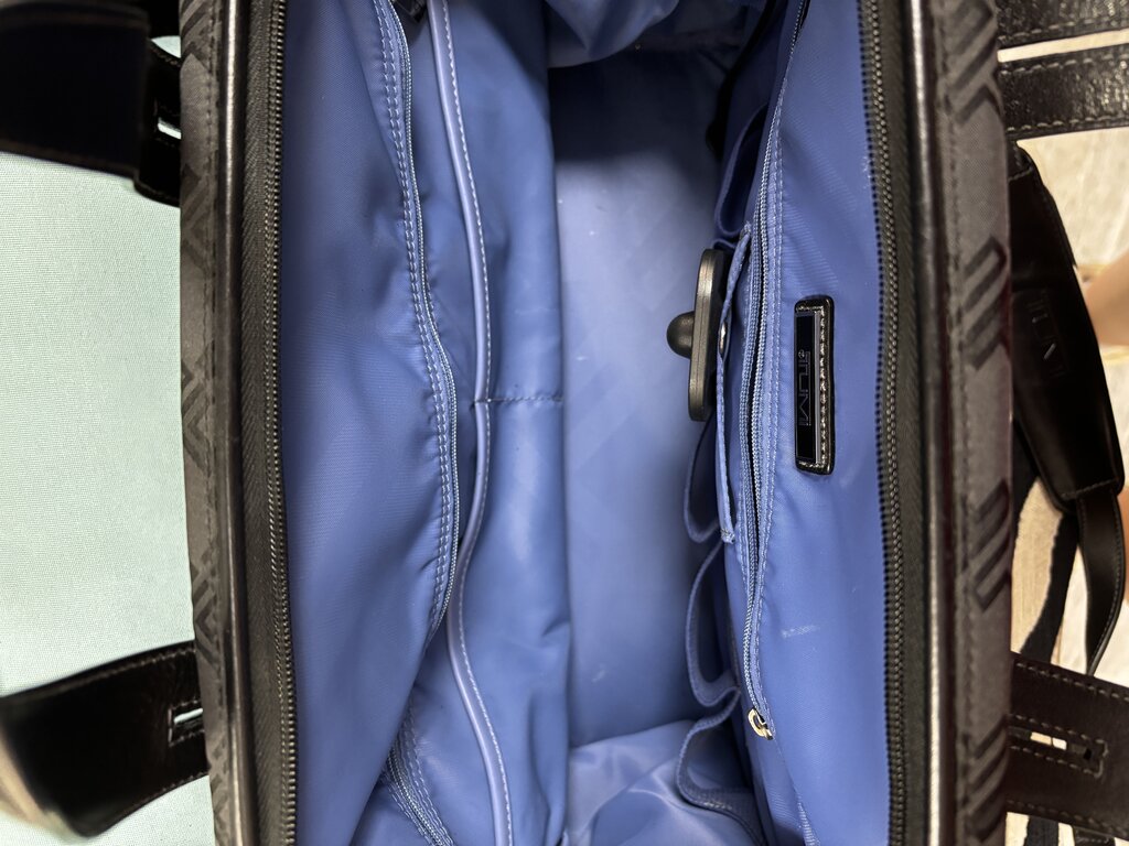 black alpha carry duffel travel bag