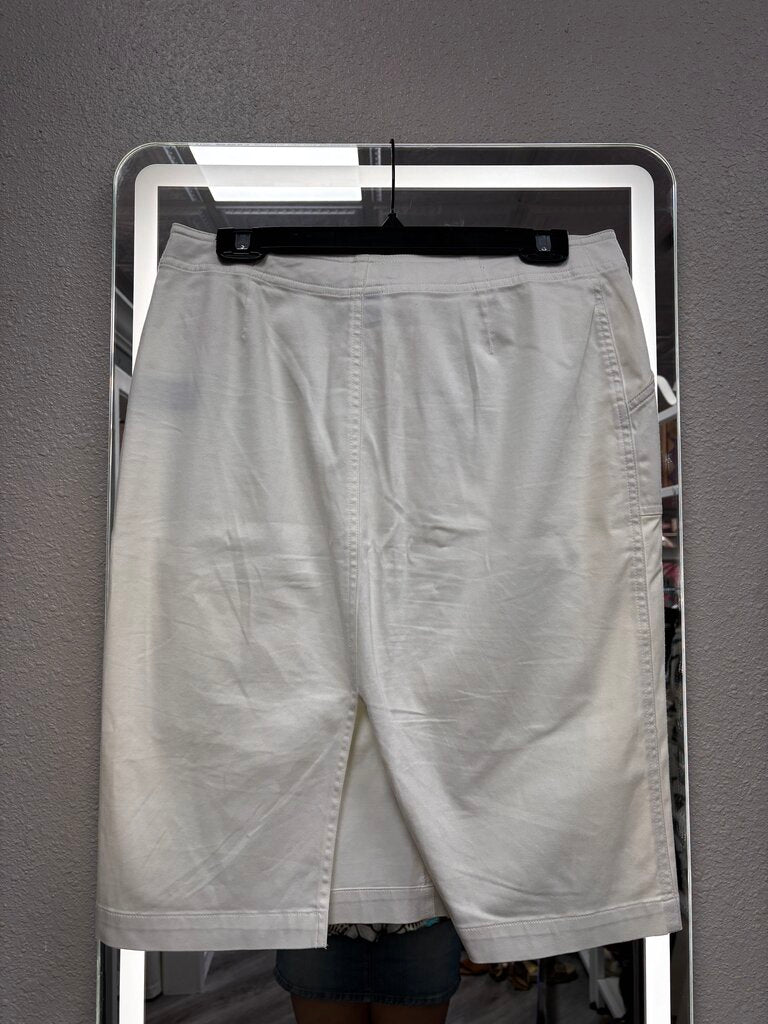 6 white gold button skirt