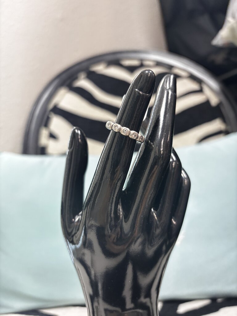 Pandora white STER ring