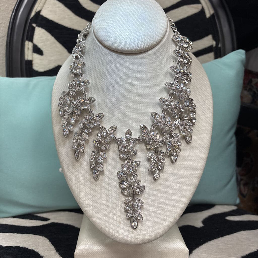 Australian Crystal leaves necklace