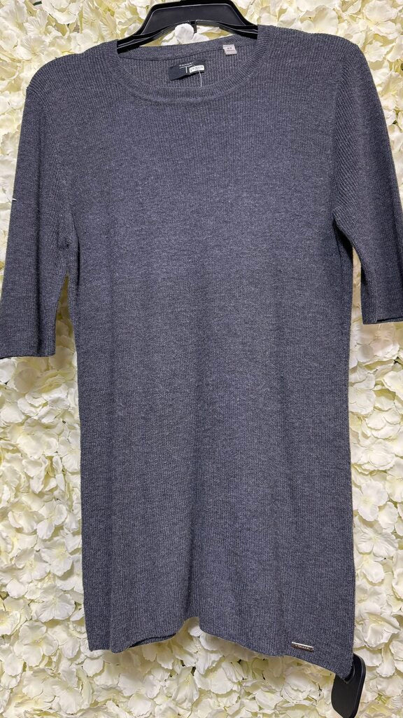 grey short sleeve sweater
