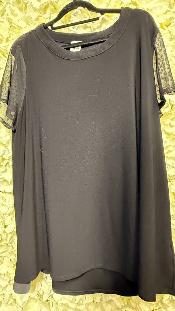 black lace sleeve tee