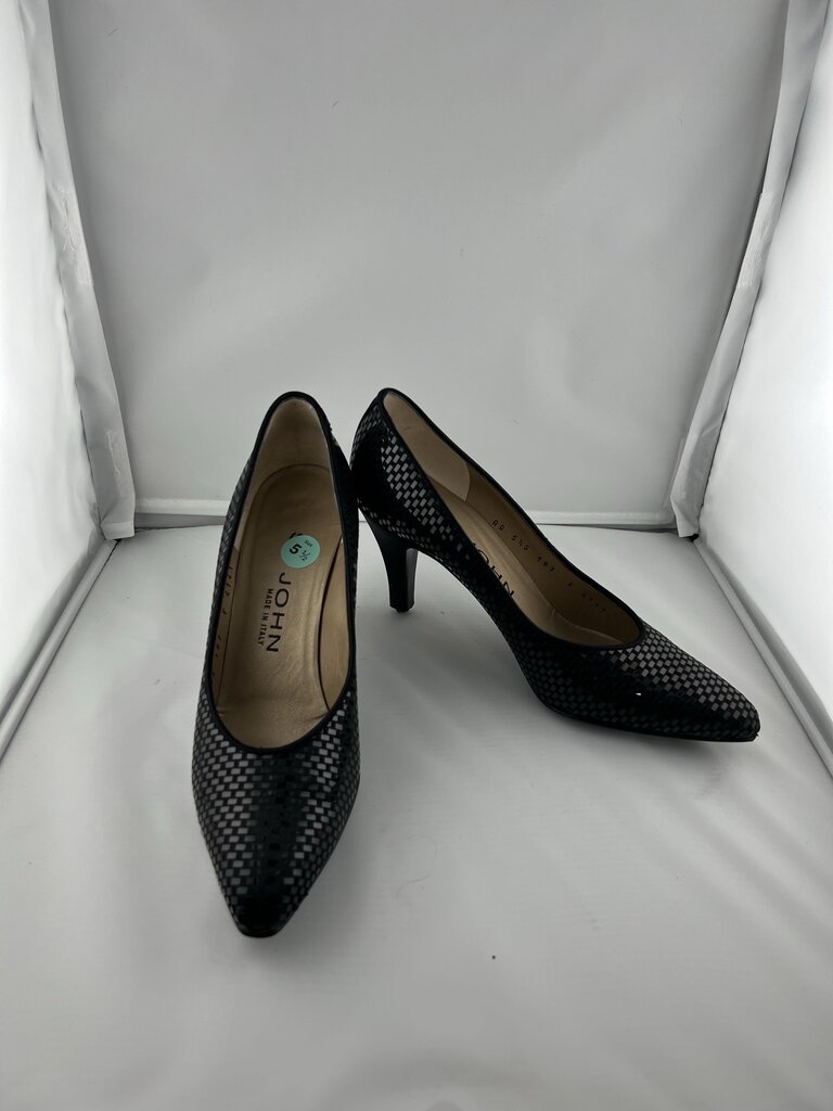 woven design with pointed toe black st john heels