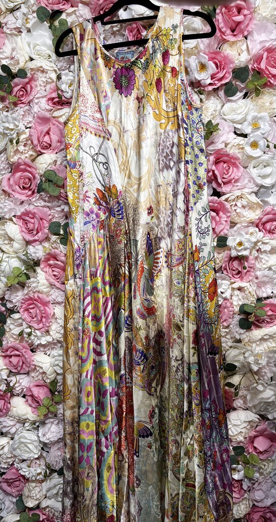 multicolor sleeveless dress