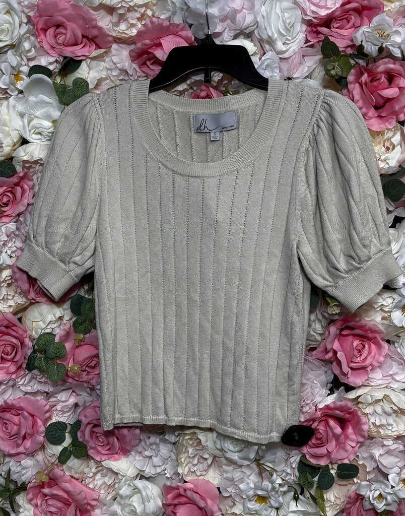 brown knit puff sleeve top