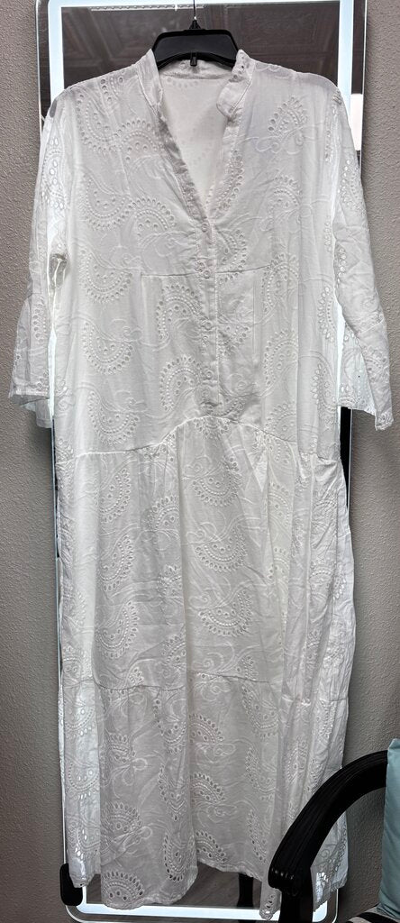 white long sleeve maxi dress